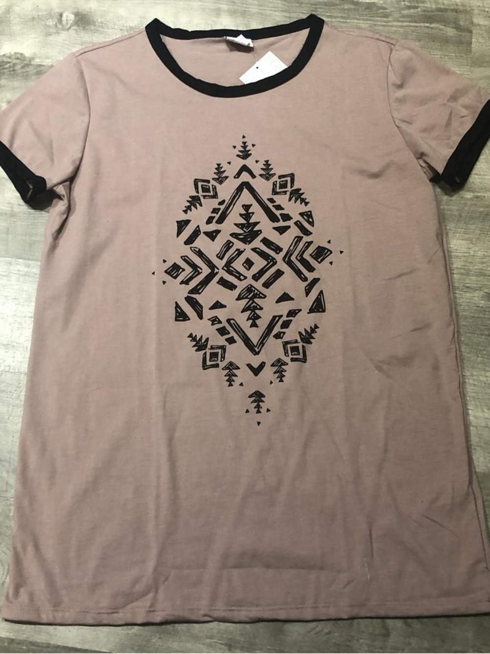LuLaRoe Mauve Short Sleeve Ringer Tee with Black Tribal Print